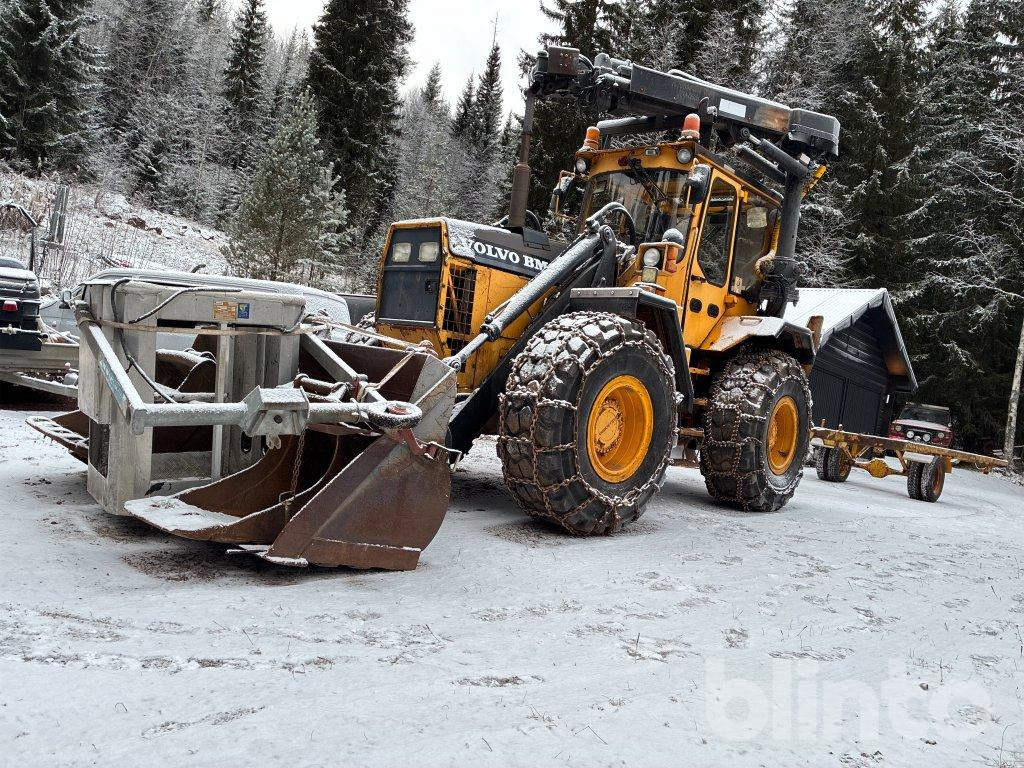 Volvo 6300 - Retroescavadeira: foto 1 Volvo 6300 - Retroescavadeira: foto 1