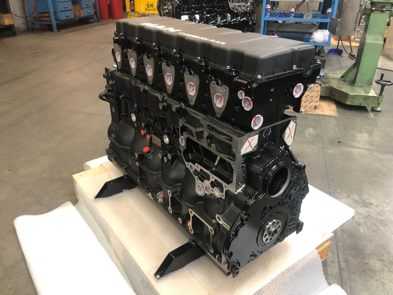 LONGBLOCK MAN D2066 EURO 6 (bus) - Bloco do motor de Ônibus: foto 2 LONGBLOCK MAN D2066 EURO 6 (bus) - Bloco do motor de Ônibus: foto 2