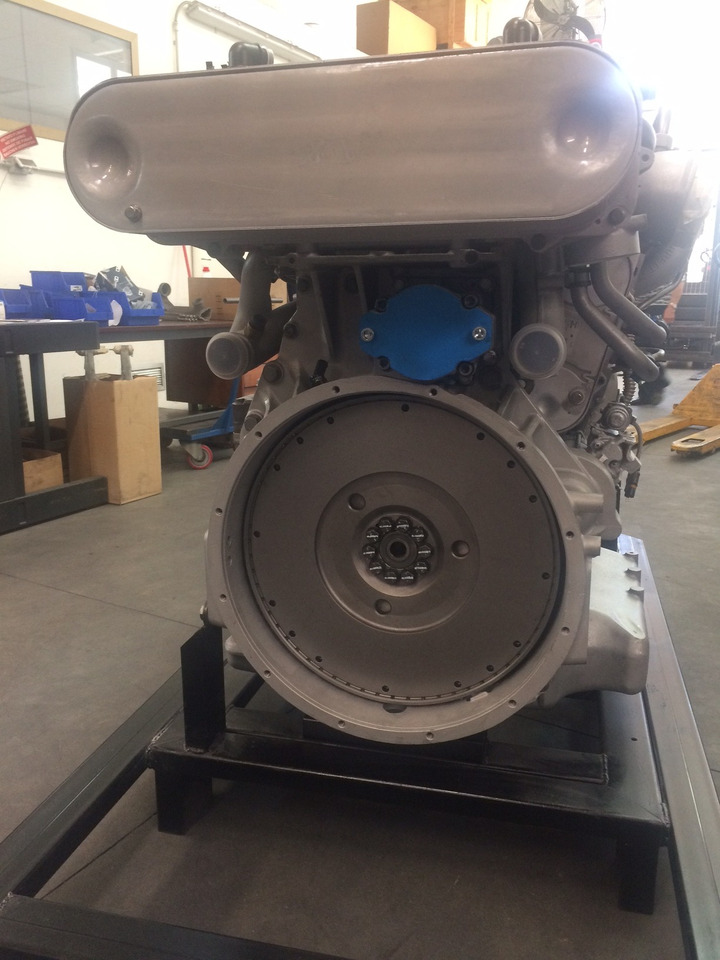 MOTORE MAN D2676 LOH28 - 505CV - EEV - BUS - Motor de Ônibus: foto 2 MOTORE MAN D2676 LOH28 - 505CV - EEV - BUS - Motor de Ônibus: foto 2