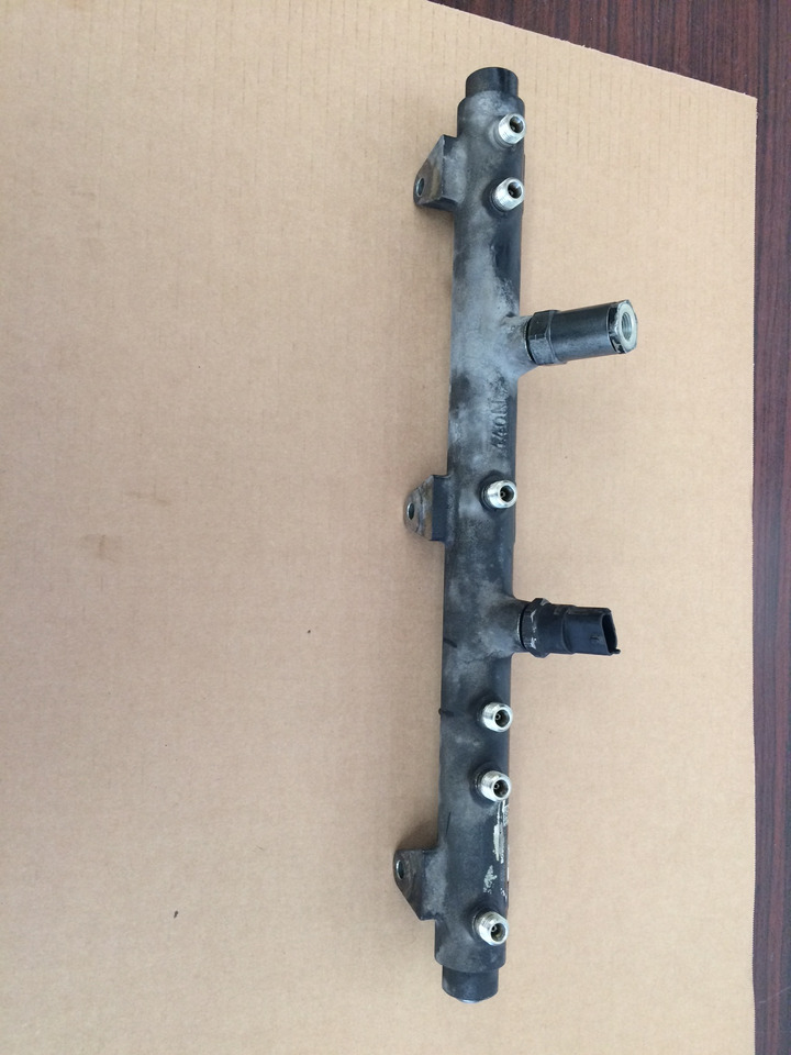 TUBO PRESSIONE COMMON RAIL MAN 51103116038 - Fornecimento de combustível: foto 3 TUBO PRESSIONE COMMON RAIL MAN 51103116038 - Fornecimento de combustível: foto 3