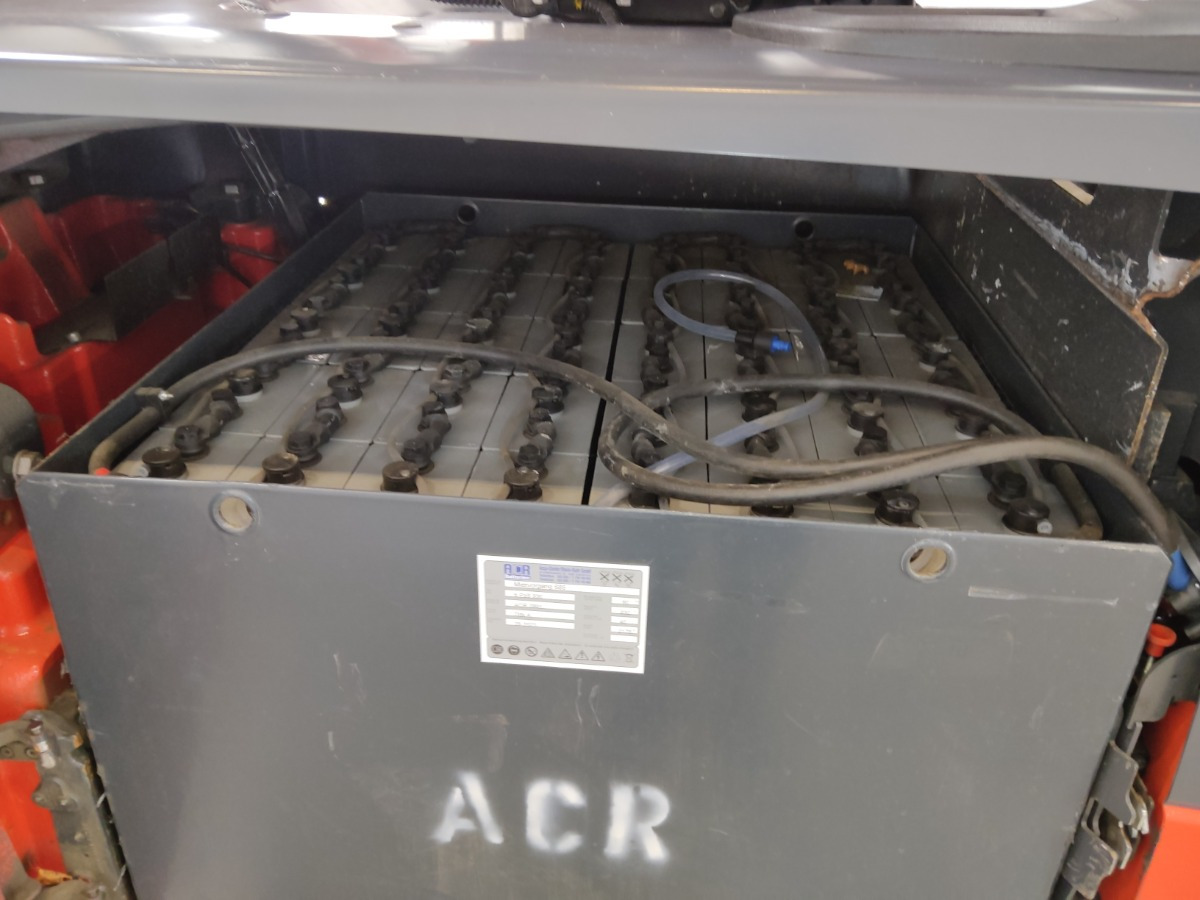 Linde E45HL-01/600 - Empilhadeira elétrica: foto 4 Linde E45HL-01/600 - Empilhadeira elétrica: foto 4