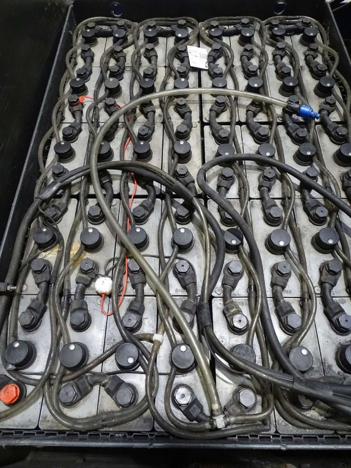 Linde P250 - Trator elétrics: foto 4 Linde P250 - Trator elétrics: foto 4