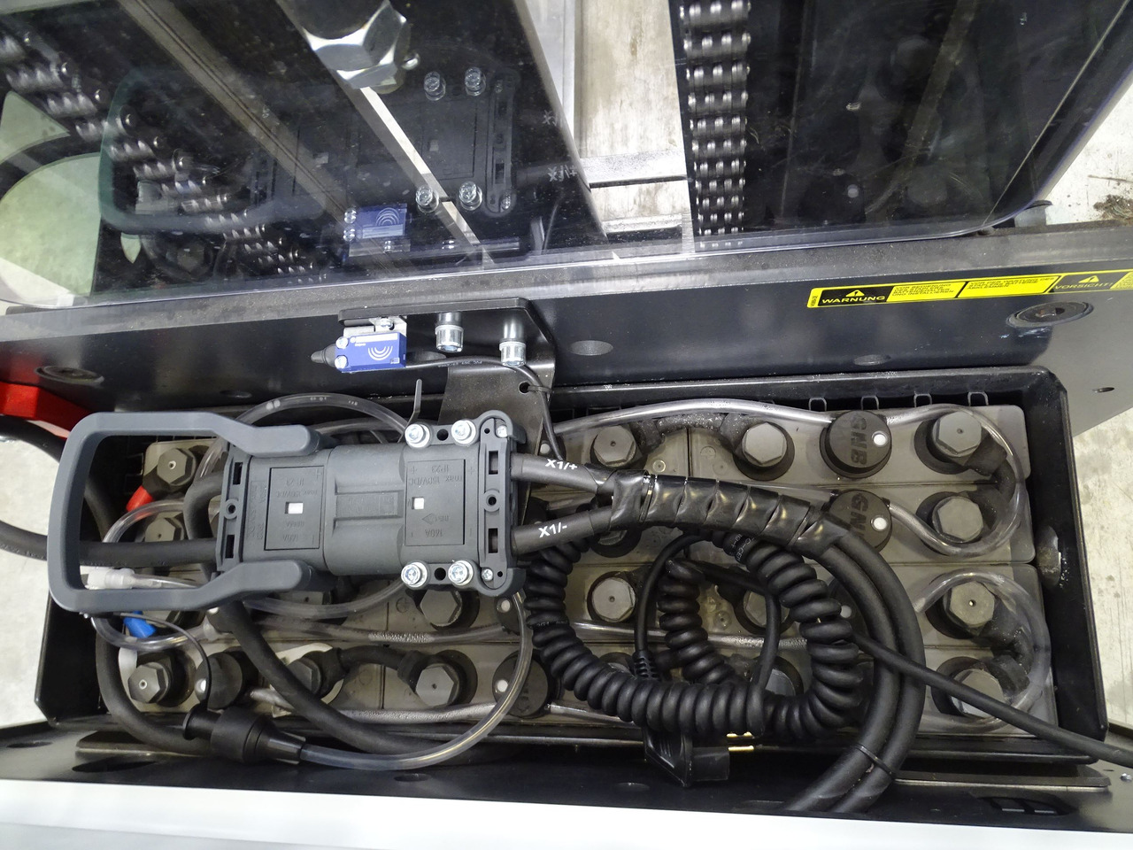 Mitsubishi SBP12N3 - Stacker: foto 4 Mitsubishi SBP12N3 - Stacker: foto 4