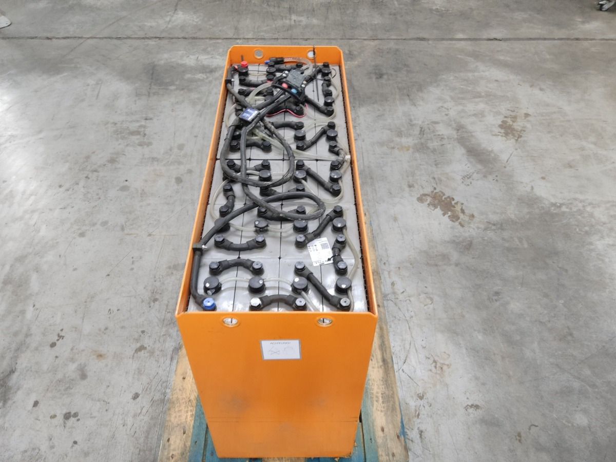 Sbs 48V775AH - Bateria automotiva de Equipamento de movimentação: foto 3 Sbs 48V775AH - Bateria automotiva de Equipamento de movimentação: foto 3