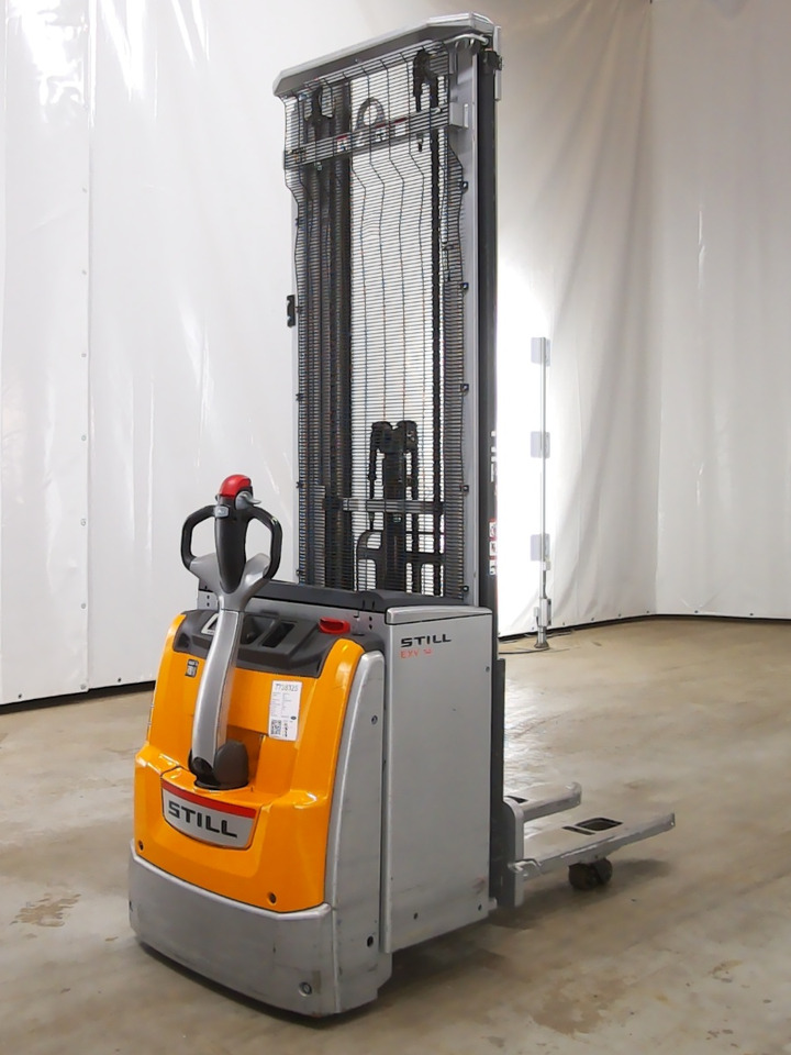 Still EXV14I - Stacker: foto 2 Still EXV14I - Stacker: foto 2