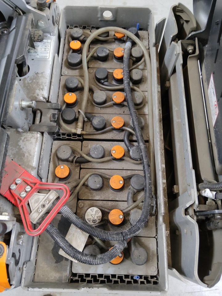 Still LTX50 - Trator elétrics: foto 4 Still LTX50 - Trator elétrics: foto 4