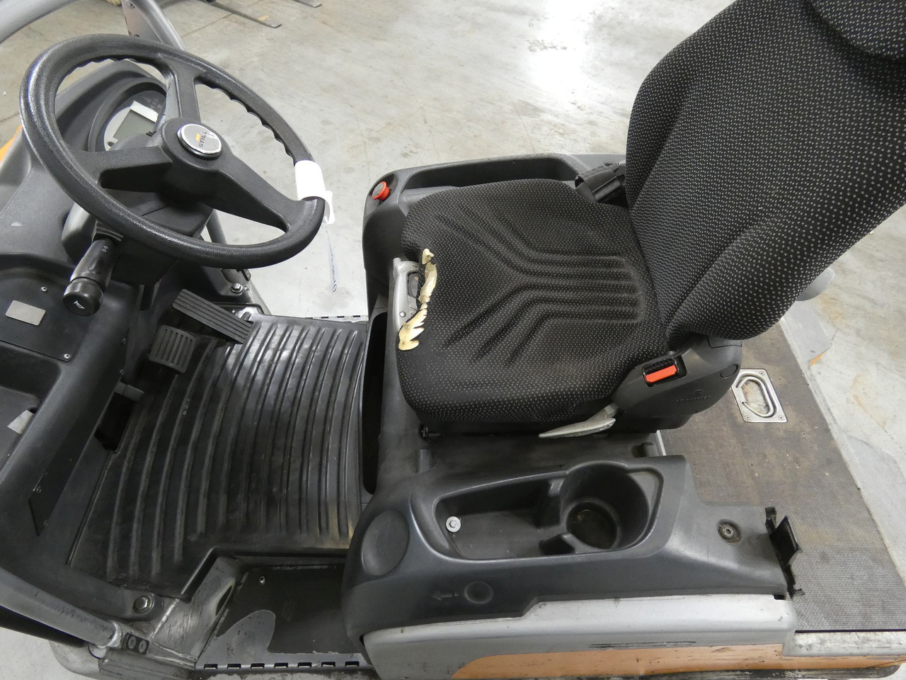 Still LTX70 - Trator elétrics: foto 3 Still LTX70 - Trator elétrics: foto 3