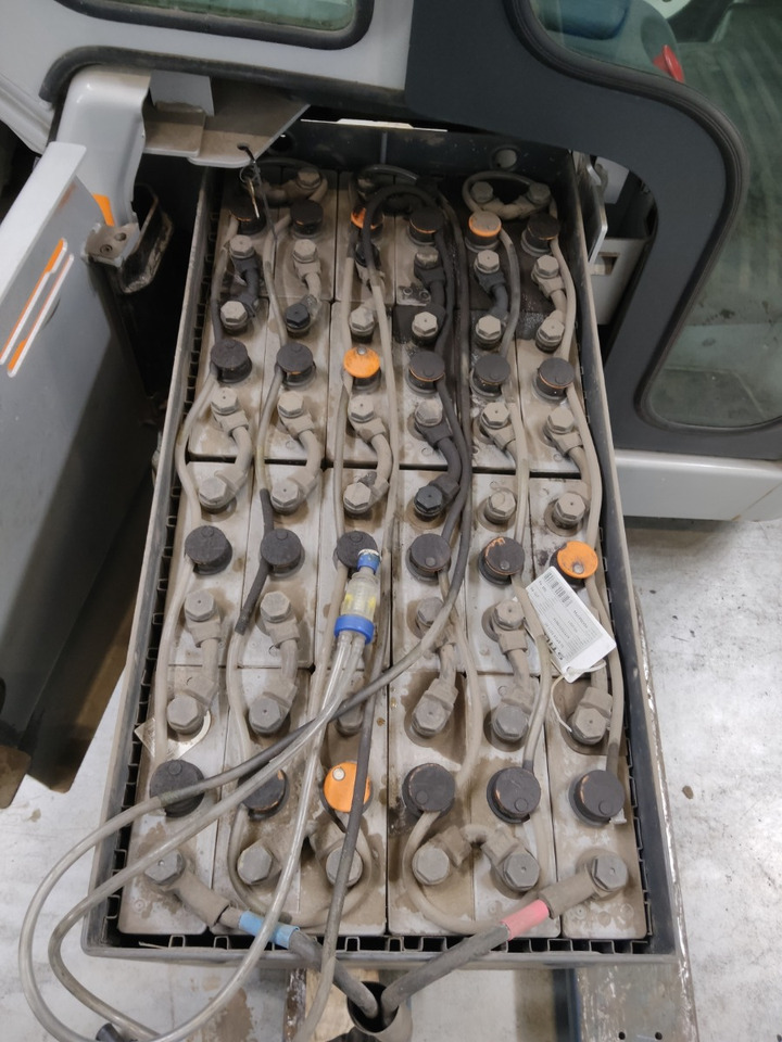 Still LTX80 - Trator elétrics: foto 4 Still LTX80 - Trator elétrics: foto 4