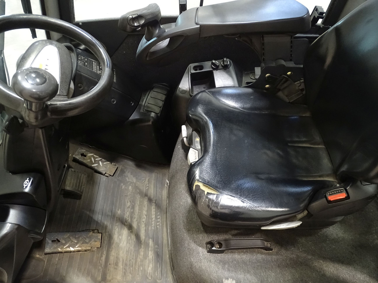 Still RX70-35T - Empilhadeira: foto 3 Still RX70-35T - Empilhadeira: foto 3