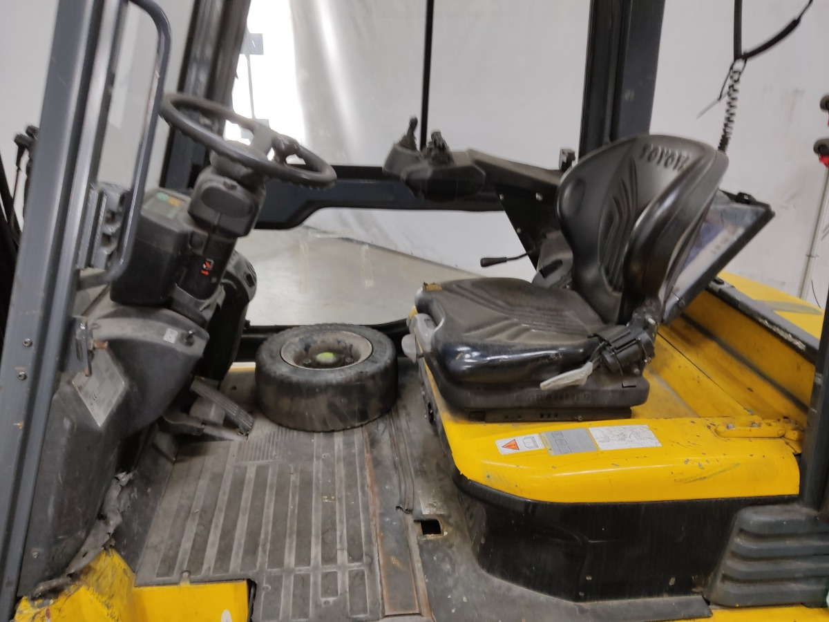 Toyota 7FBMF25 - Empilhadeira elétrica: foto 3 Toyota 7FBMF25 - Empilhadeira elétrica: foto 3
