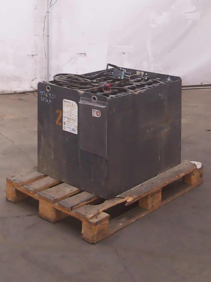 Weitere 48V625AH - Bateria automotiva de Equipamento de movimentação: foto 2 Weitere 48V625AH - Bateria automotiva de Equipamento de movimentação: foto 2