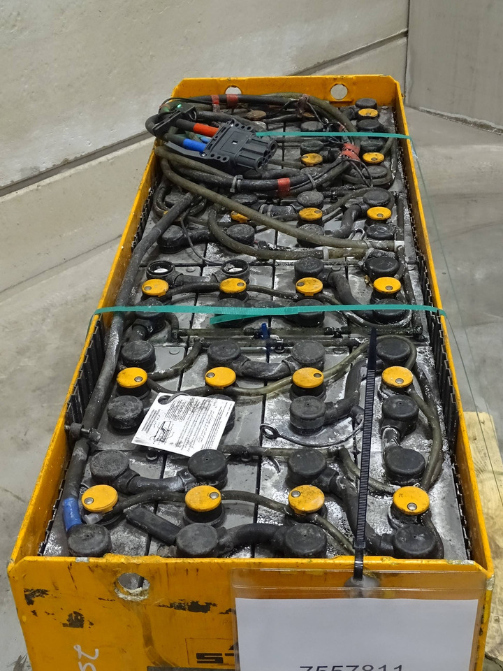 Weitere 48V775AH - Bateria automotiva de Equipamento de movimentação: foto 3 Weitere 48V775AH - Bateria automotiva de Equipamento de movimentação: foto 3