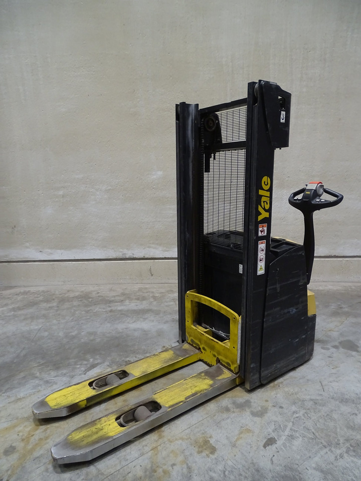 Yale MS12 - Stacker: foto 1 Yale MS12 - Stacker: foto 1
