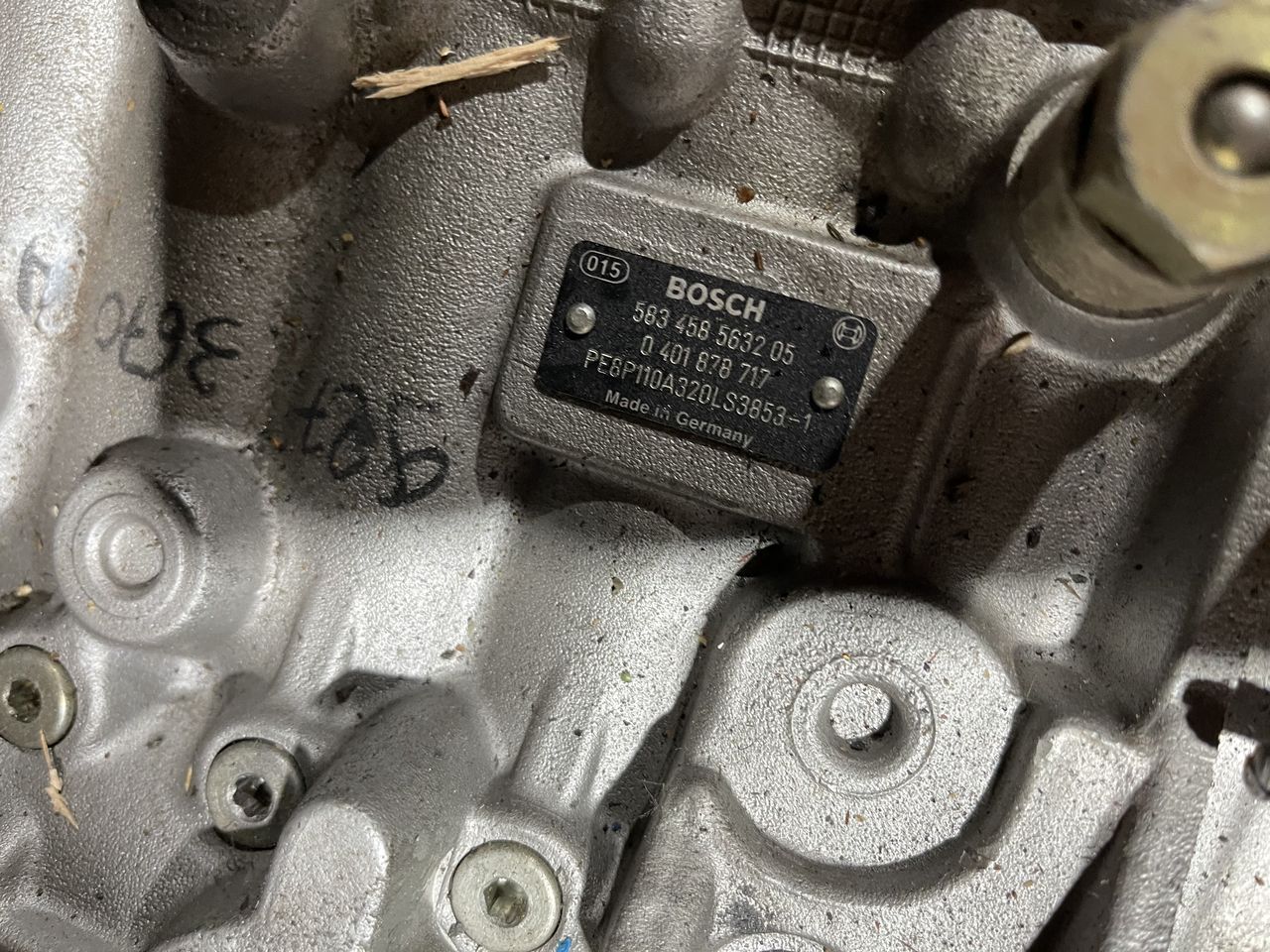 Liebherr Injection Pump 0401878717 - Bomba de combustivel de Máquina de construção: foto 1 Liebherr Injection Pump 0401878717 - Bomba de combustivel de Máquina de construção: foto 1