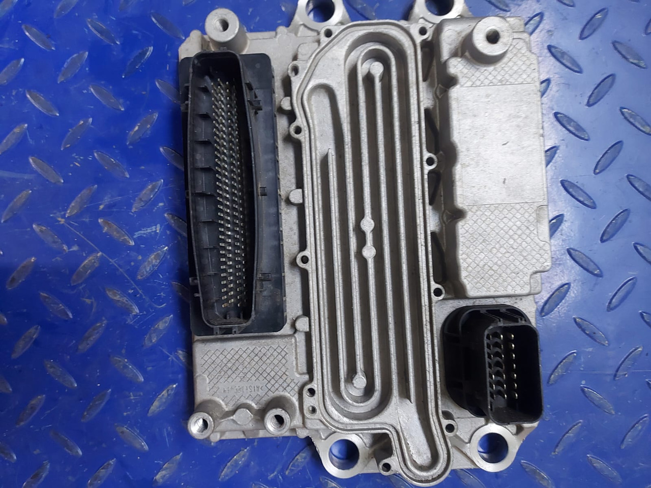 MERCEDES-BENZ ACTROS,AROCS A00044649954 - Centralina electrónica de Caminhão: foto 1 MERCEDES-BENZ ACTROS,AROCS A00044649954 - Centralina electrónica de Caminhão: foto 1