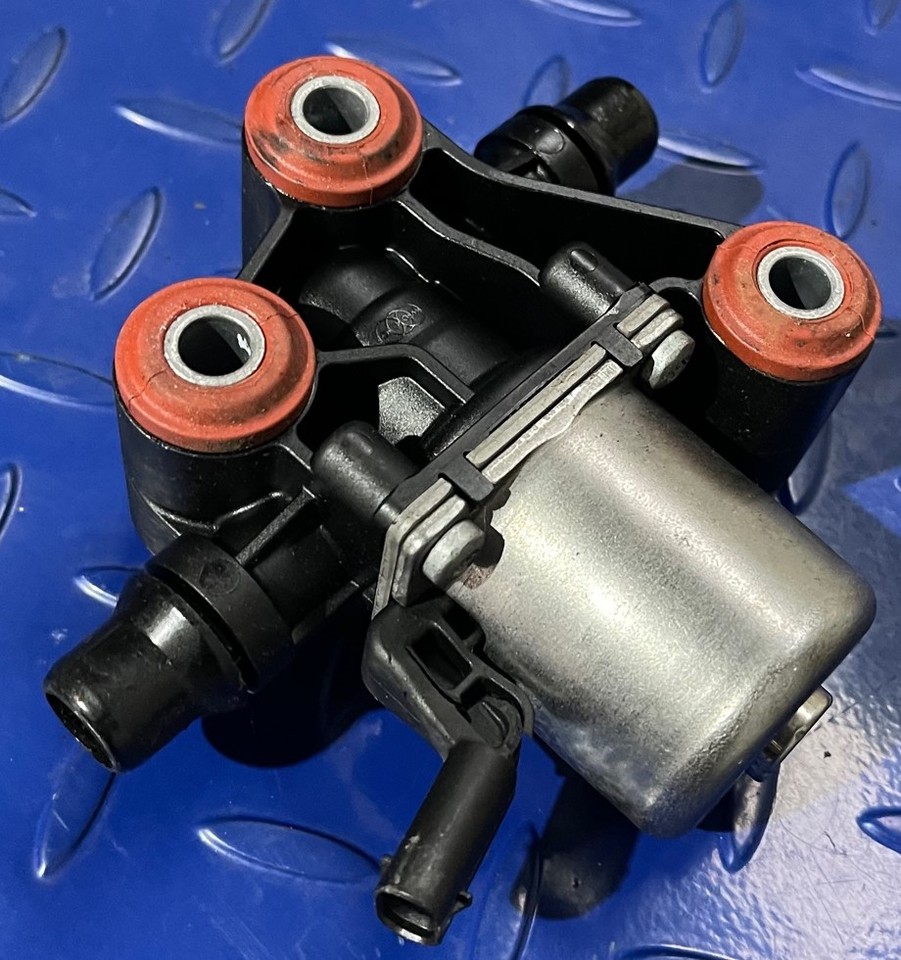 Mercedes Actros MP4 Euro 5, 6 Adblue Heater Valve A0001531059 - Silenciador/ Sistema de escape de Caminhão: foto 2 Mercedes Actros MP4 Euro 5, 6 Adblue Heater Valve A0001531059 - Silenciador/ Sistema de escape de Caminhão: foto 2