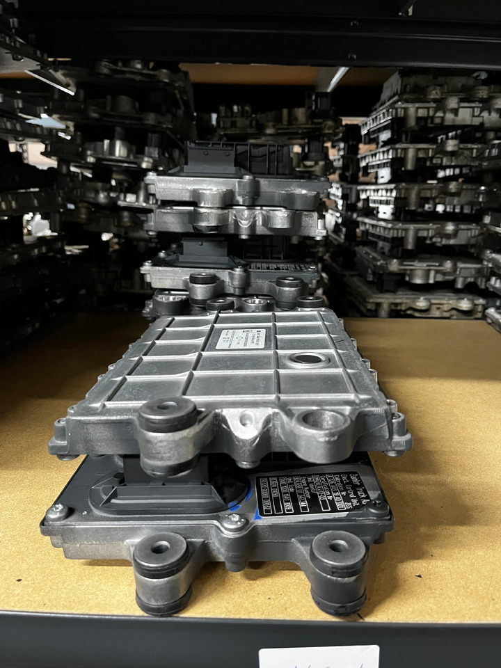 Mercedes ECU PLD OM924 - Centralina electrónica: foto 3 Mercedes ECU PLD OM924 - Centralina electrónica: foto 3