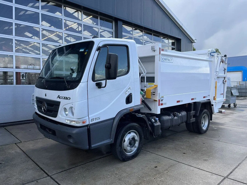 Mercedes-Benz Accelo 815 4x2 Garbage Compactor (2 units) Accelo 815 4x2 Garbage Compactor (2 units) - Caminhão de lixo: foto 1 Mercedes-Benz Accelo 815 4x2 Garbage Compactor (2 units) Accelo 815 4x2 Garbage Compactor (2 units) - Caminhão de lixo: foto 1