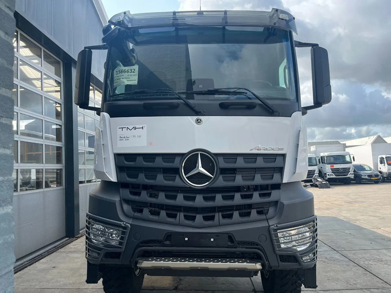 Mercedes-Benz Arocs 3340 A 6x6 Cargo Truck - Caminhão com lona: foto 4 Mercedes-Benz Arocs 3340 A 6x6 Cargo Truck - Caminhão com lona: foto 4