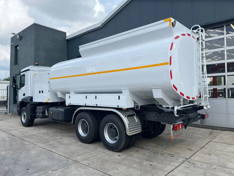 Mercedes-Benz Arocs 4040 6x6 Water Tank Truck - Caminhão tanque: foto 3 Mercedes-Benz Arocs 4040 6x6 Water Tank Truck - Caminhão tanque: foto 3