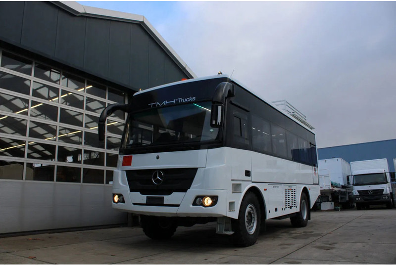 Mercedes-Benz Atego 1725 4x4 Passenger Bus - Autocarro: foto 1 Mercedes-Benz Atego 1725 4x4 Passenger Bus - Autocarro: foto 1