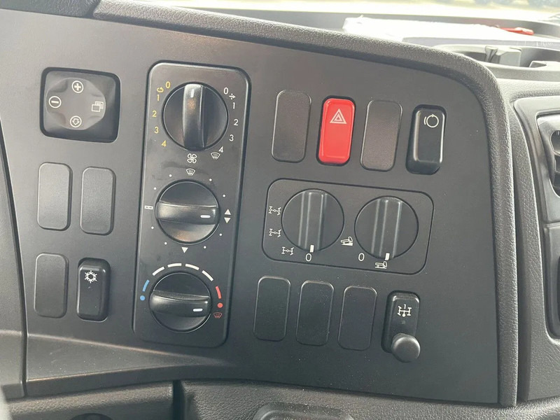 Caminhão frigorífico nuevo Mercedes-Benz Atego 1725 4x4 Refrigerator Truck (6 units): foto 17