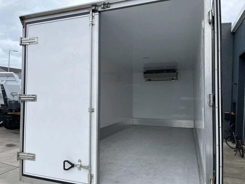 Caminhão frigorífico nuevo Mercedes-Benz Atego 1725 4x4 Refrigerator Truck (6 units): foto 10