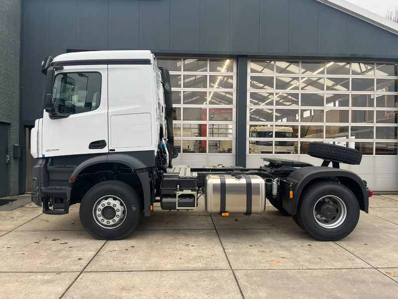 Mercedes-Benz Actros 2045 S 4x2 Tractor Head - Tractor: foto 2 Mercedes-Benz Actros 2045 S 4x2 Tractor Head - Tractor: foto 2