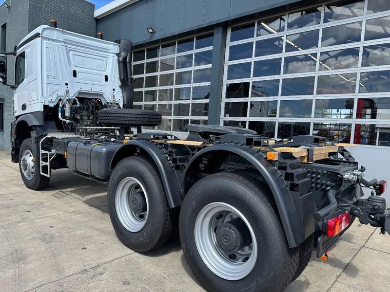 Mercedes-Benz Arocs 4058 AS 6x6 Tractor Head 180T Push Pull EURO-3 - Tractor: foto 2 Mercedes-Benz Arocs 4058 AS 6x6 Tractor Head 180T Push Pull EURO-3 - Tractor: foto 2