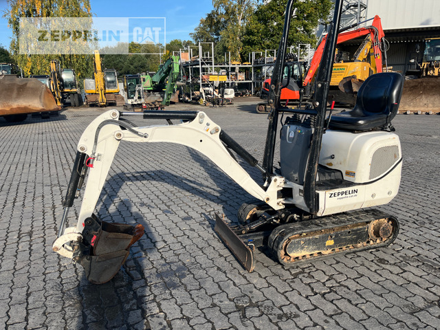 Cat 300.9D - Mini escavadeira: foto 1 Cat 300.9D - Mini escavadeira: foto 1