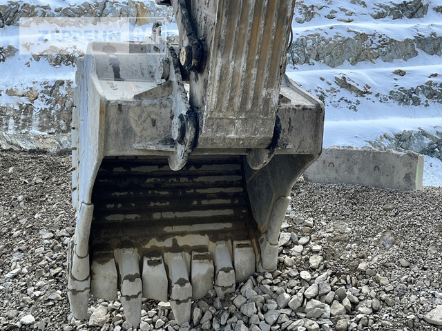 Escavadora de rastos Cat 6015B: foto 13