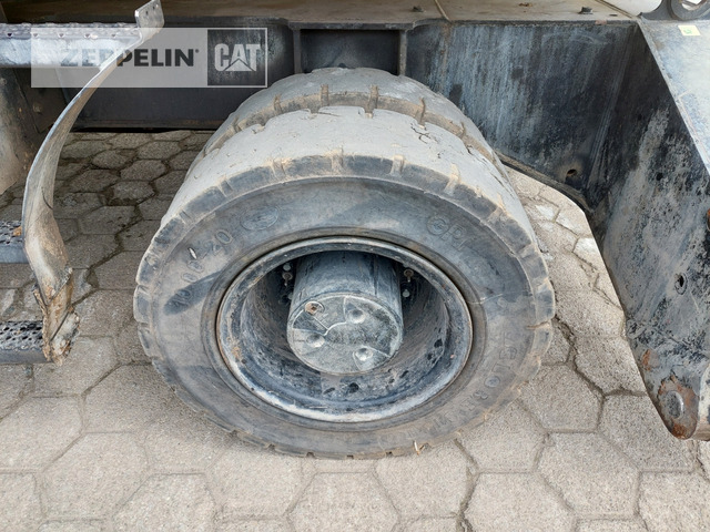 Manipulador de material Cat MH3024-06C: foto 16 Manipulador de material Cat MH3024-06C: foto 16