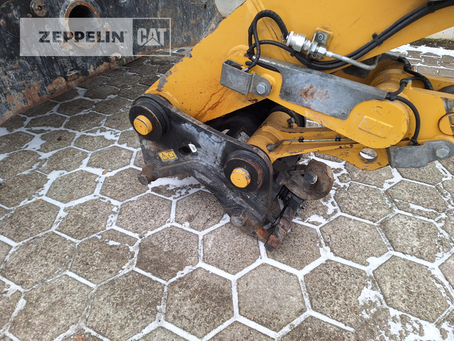 Manipulador de material Cat MH3024-06C: foto 11