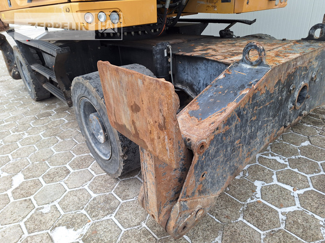 Manipulador de material Cat MH3024-06C: foto 18