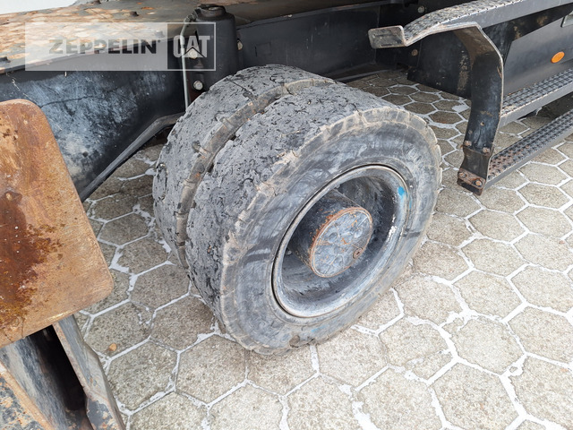Manipulador de material Cat MH3024-06C: foto 13