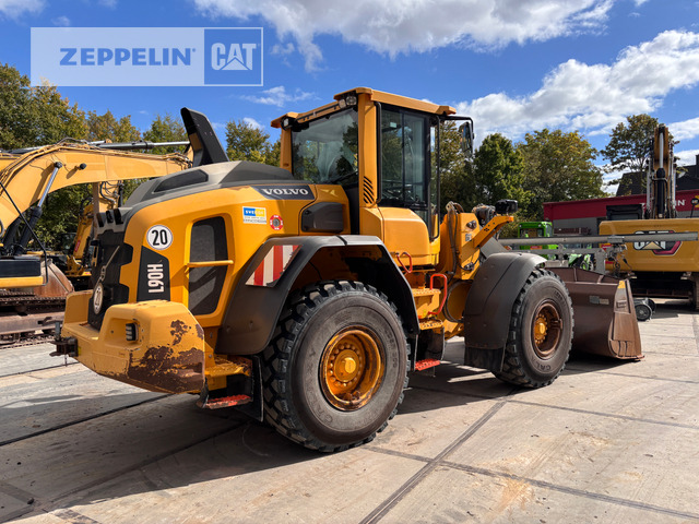 Volvo L90 - Carregadeira de rodas: foto 3 Volvo L90 - Carregadeira de rodas: foto 3