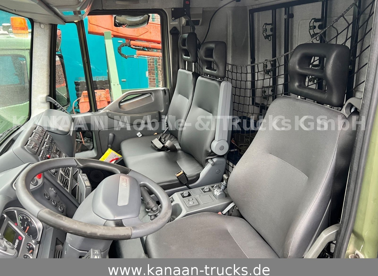 Caminhão com lona Iveco 140 E240  Eurocargo 4x4  Camper Expedition: foto 6