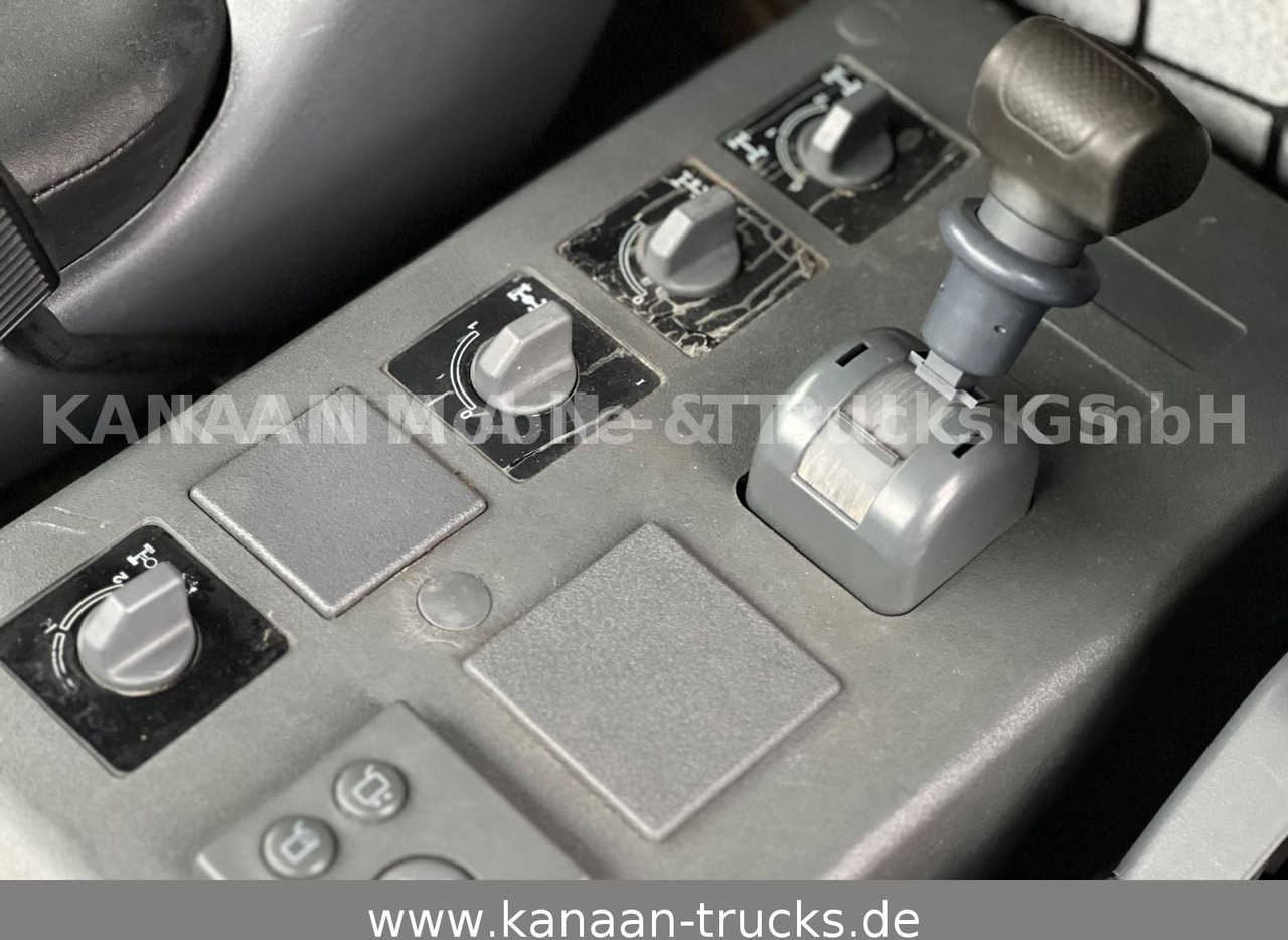 Caminhão com lona Iveco 140 E240  Eurocargo 4x4  Camper Expedition: foto 12