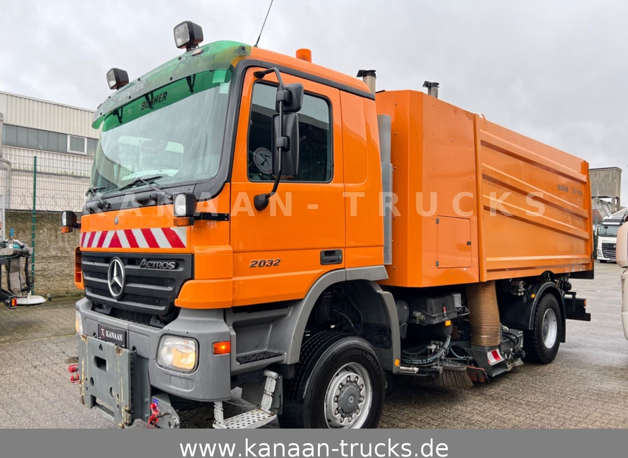 Mercedes-Benz 2032 Actros 4x4 Bucher STKF 9500 AIRPORT KLIMA - Varredora urbana: foto 3 Mercedes-Benz 2032 Actros 4x4 Bucher STKF 9500 AIRPORT KLIMA - Varredora urbana: foto 3