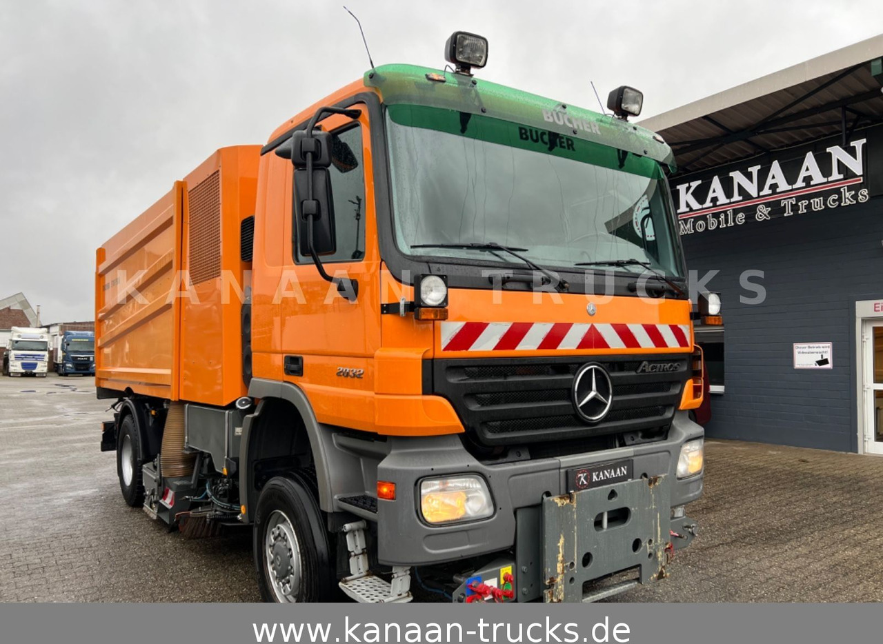 Mercedes-Benz 2032 Actros 4x4 Bucher STKF 9500  AIRPORT  KLIMA - Varredora urbana: foto 1 Mercedes-Benz 2032 Actros 4x4 Bucher STKF 9500  AIRPORT  KLIMA - Varredora urbana: foto 1