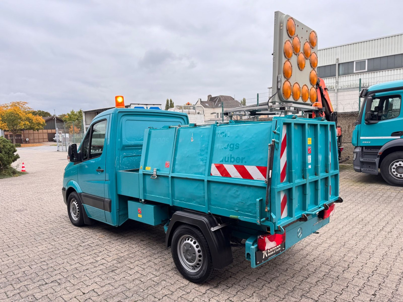 Mercedes-Benz 313 CDI Sprinter II Bertsche Müllwagen Tafel - Caminhão de lixo: foto 4 Mercedes-Benz 313 CDI Sprinter II Bertsche Müllwagen Tafel - Caminhão de lixo: foto 4