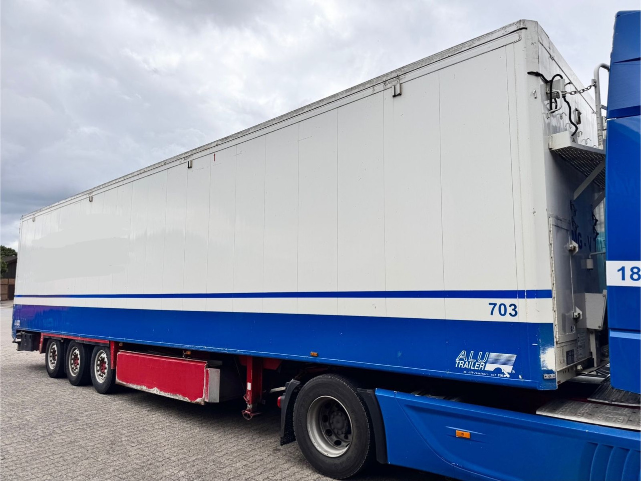 Stas S300 ZX Walkingfloor 3 x Vorhanden TÜV NEU - Semireboque piso móvel: foto 4 Stas S300 ZX Walkingfloor 3 x Vorhanden TÜV NEU - Semireboque piso móvel: foto 4