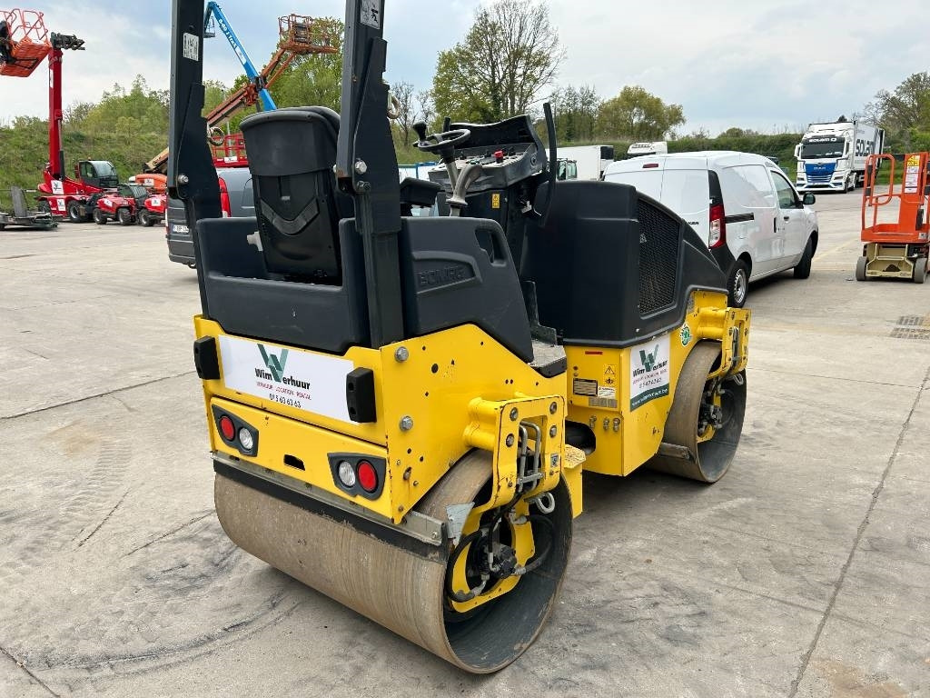 Bomag BW 120 AD-5 - Compactador de asfalto: foto 4 Bomag BW 120 AD-5 - Compactador de asfalto: foto 4