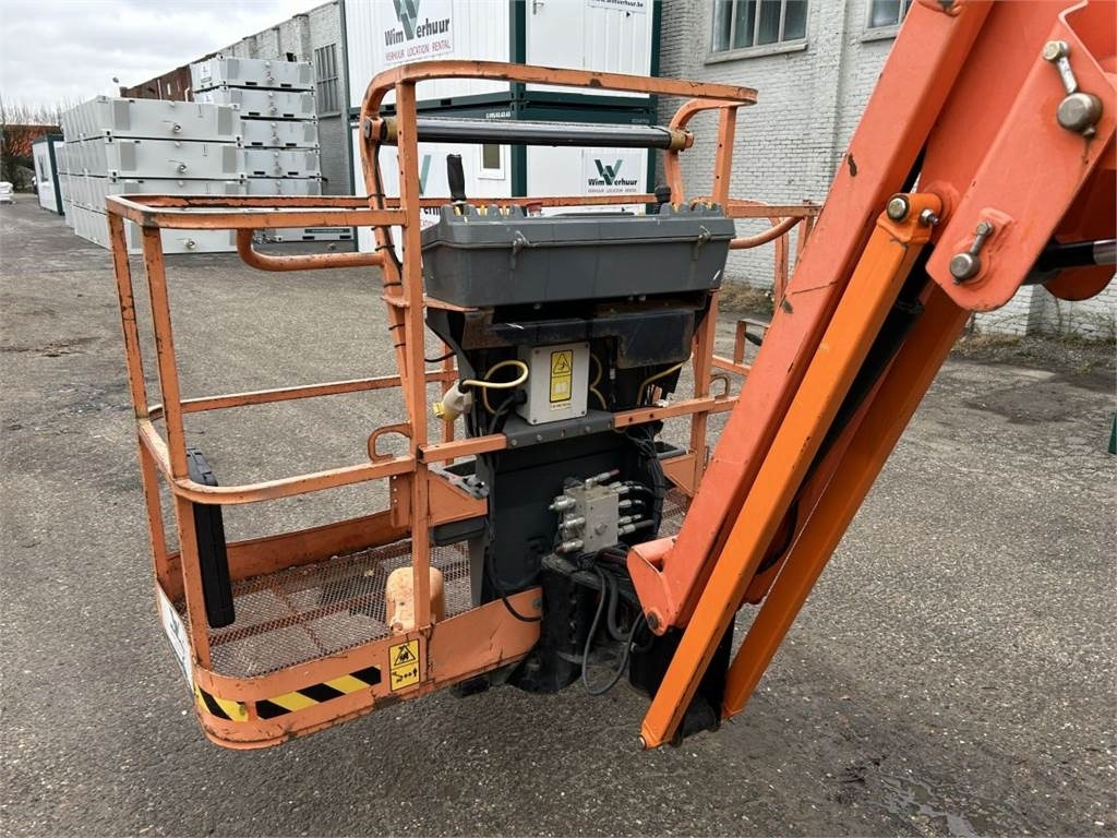 Plataforma articulada JLG 450AJ (3216): foto 11