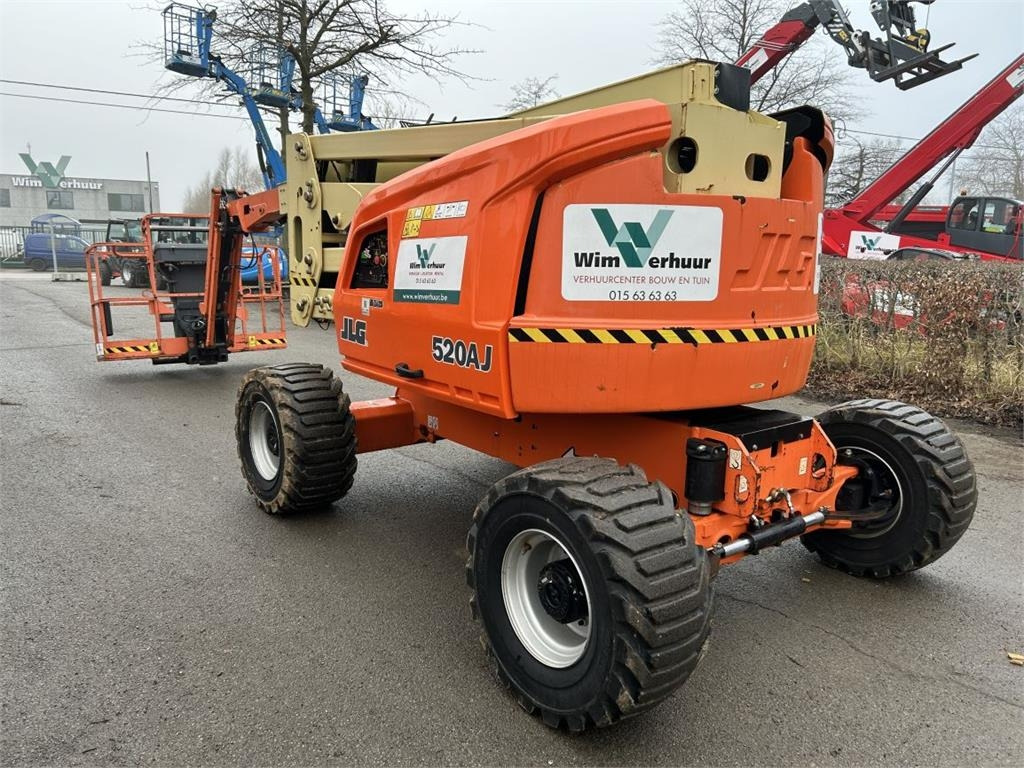 JLG 520AJ (2633)  - Plataforma articulada: foto 1 JLG 520AJ (2633)  - Plataforma articulada: foto 1