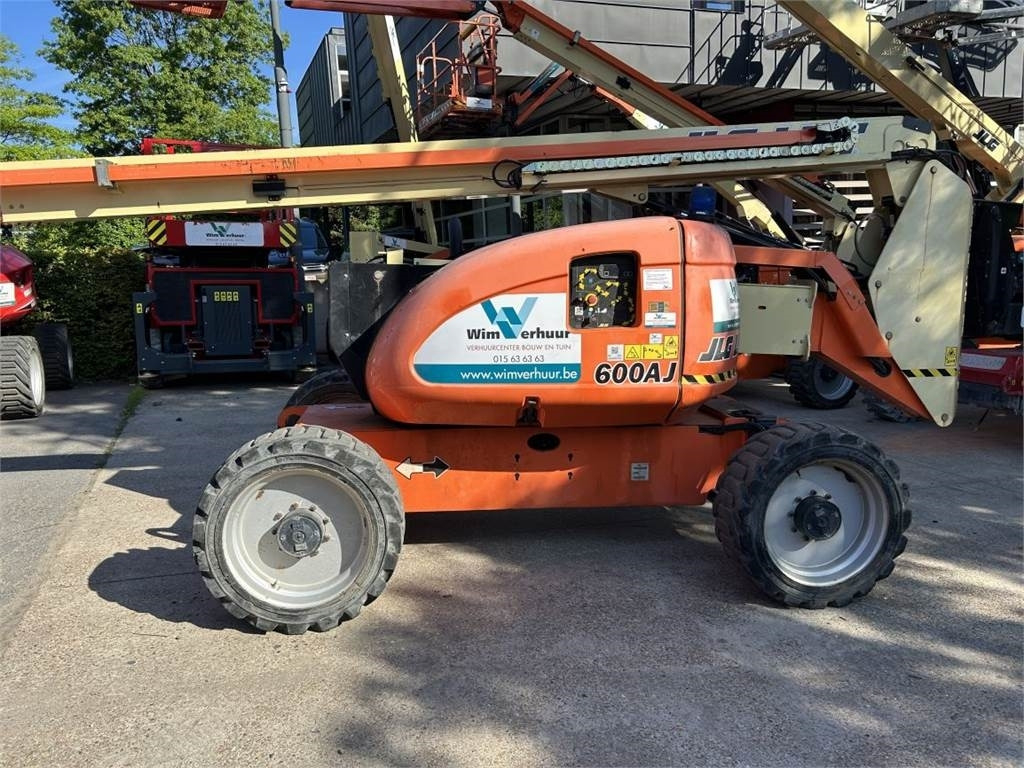 JLG 600 AJ (3218) - Plataforma articulada: foto 2 JLG 600 AJ (3218) - Plataforma articulada: foto 2