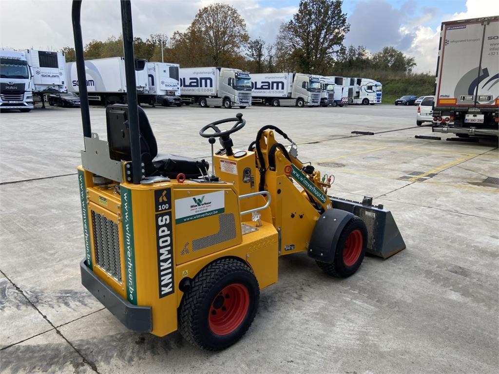 Knikmops KM100 (7123) - Carregadeira articulada: foto 3 Knikmops KM100 (7123) - Carregadeira articulada: foto 3