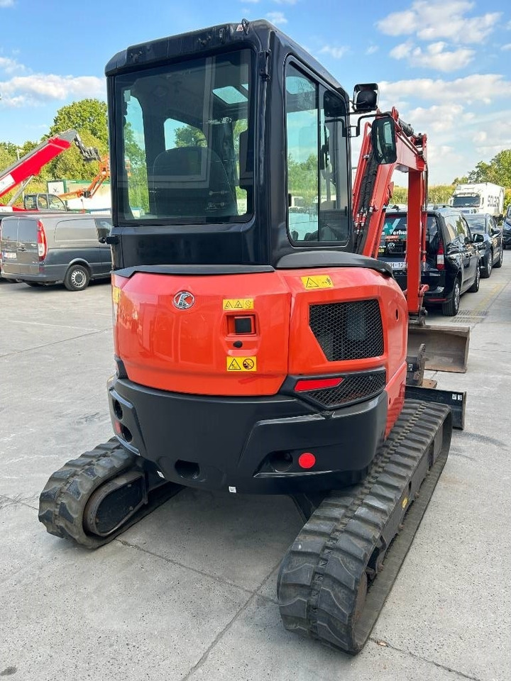 Kubota U 36-4 - Mini escavadeira: foto 5 Kubota U 36-4 - Mini escavadeira: foto 5
