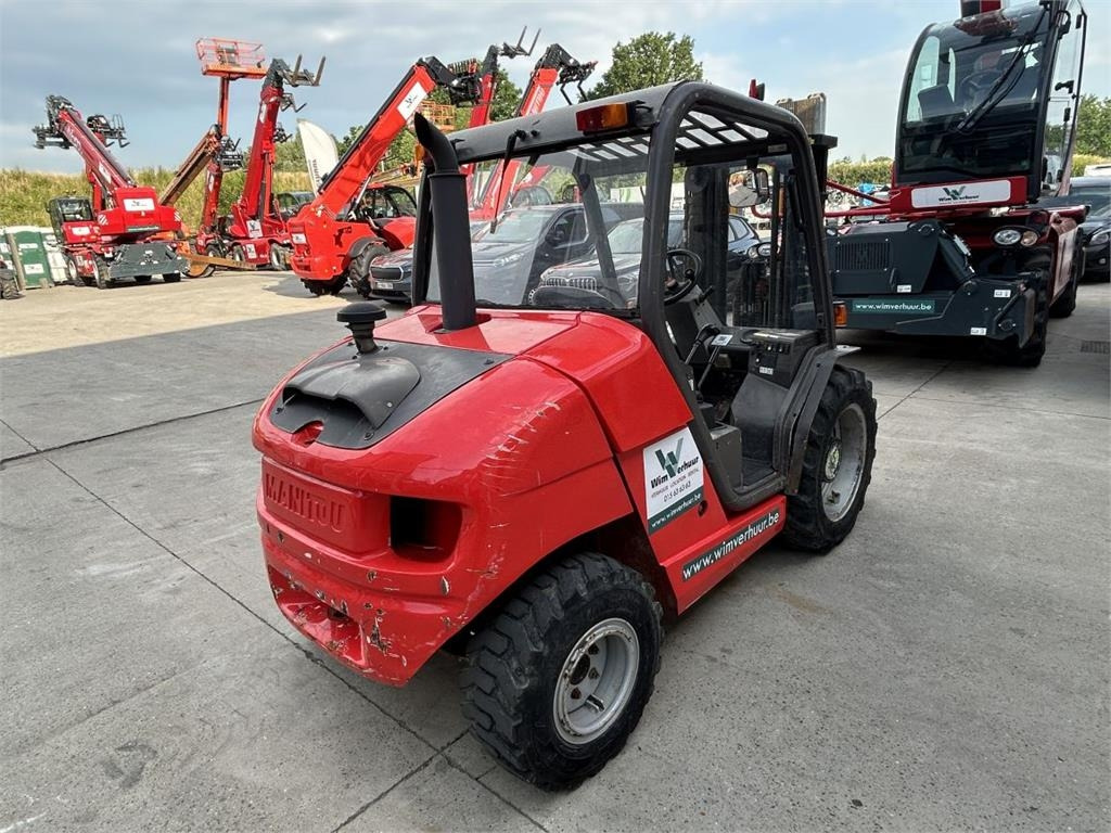Manitou MH25-4  - Empilhador todo-o-terreno: foto 3 Manitou MH25-4  - Empilhador todo-o-terreno: foto 3