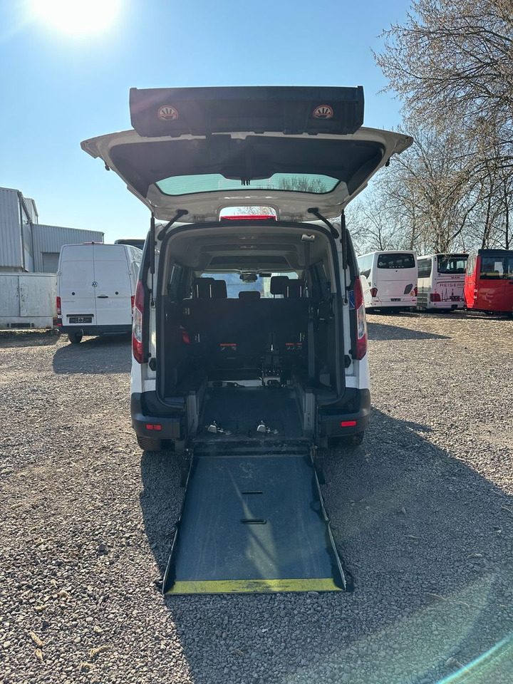 Ford Grand Tourneo 1.5 EcoBlue 74kW Auto Trend - Furgão de passageiros: foto 3 Ford Grand Tourneo 1.5 EcoBlue 74kW Auto Trend - Furgão de passageiros: foto 3